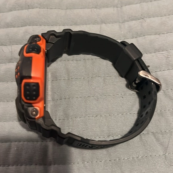 Armitron All Sport Water Resistant Wrist Watch - Picture 4 of 7